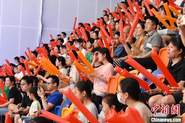 日本队力克中国队夺亚少U16女排锦标赛冠军 中国