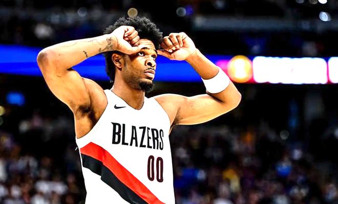 文班亚马季后赛首秀狂砍35分 马刺大胜开拓者