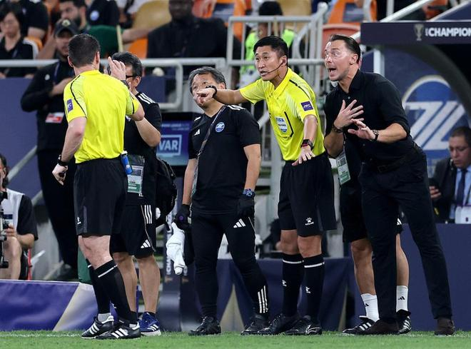 亚冠决赛马宁红牌判罚引关注 吉达国民成功卫冕